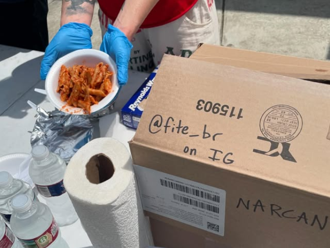 BR DSA members distribute food